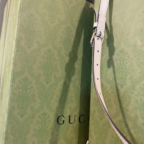 Off White Gucci crossbody messenger bag. - Picture 4 of 4